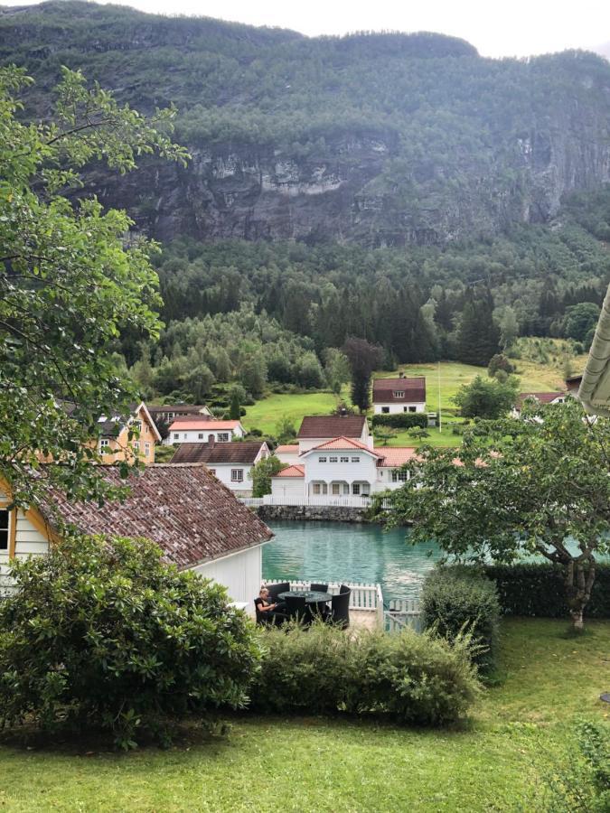 Stryn - House By The River Exterior foto